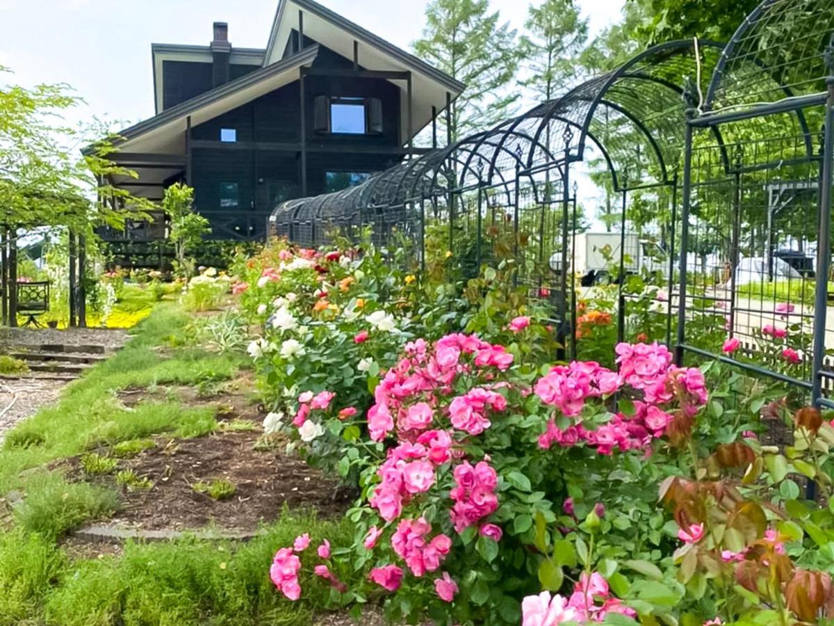 Ritz Garden Niji Guest House Бией Екстериор снимка