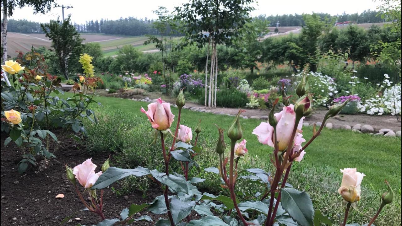 Ritz Garden Niji Guest House Бией Екстериор снимка