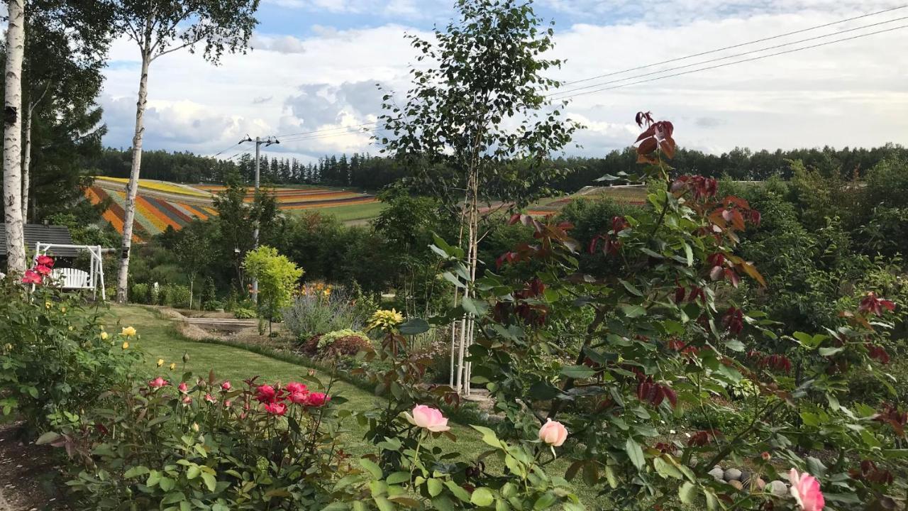 Ritz Garden Niji Guest House Бией Екстериор снимка